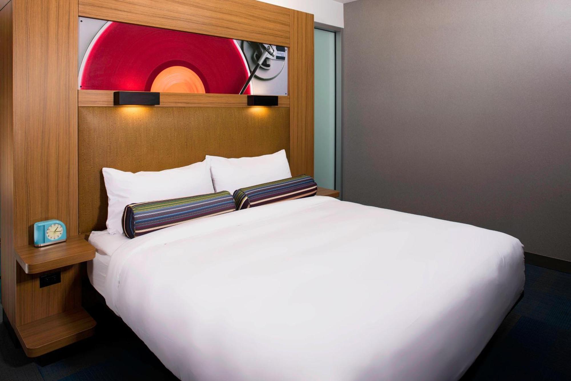 Hotel Aloft Downtown Cleveland