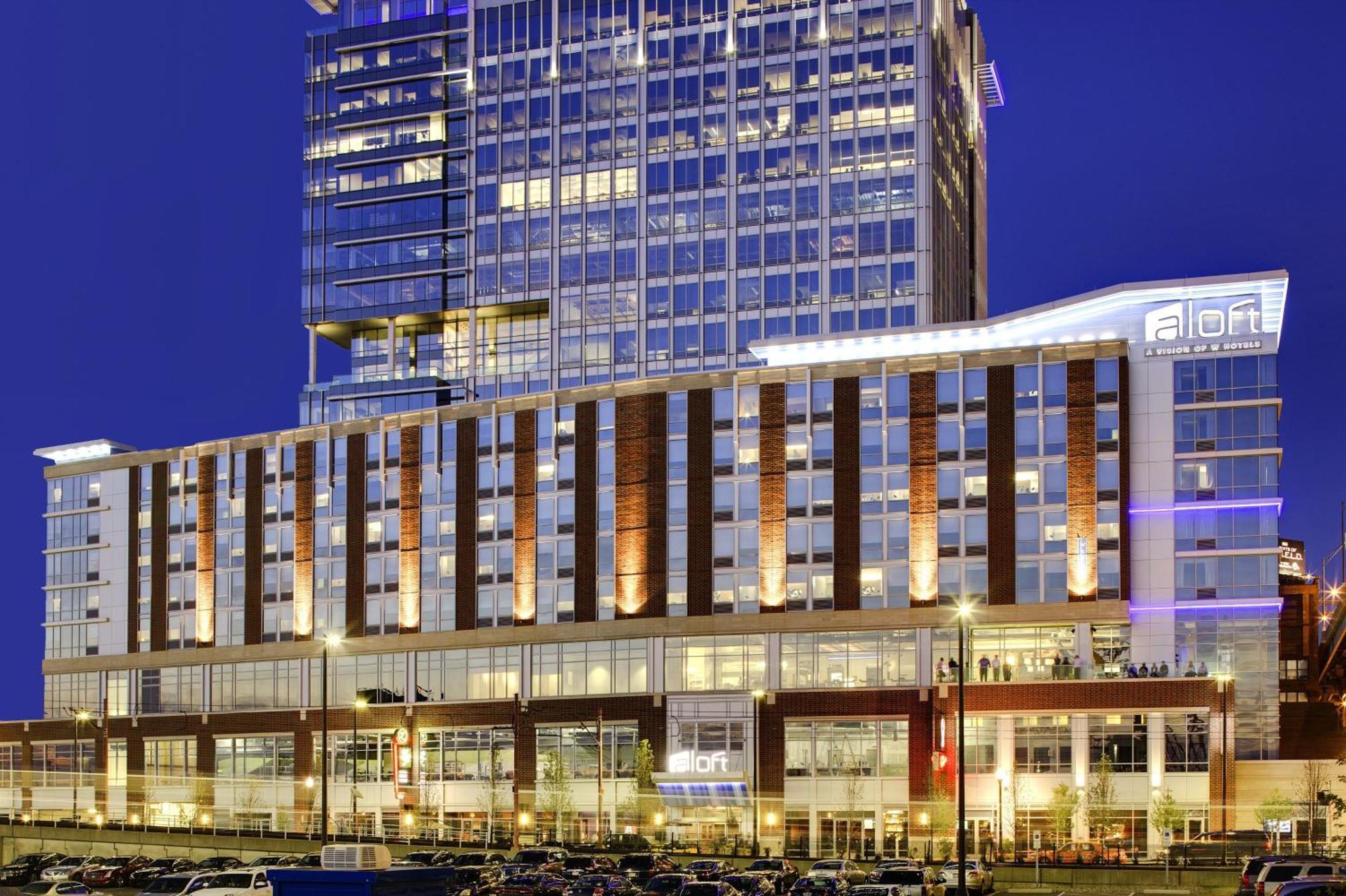 Aloft Downtown 3*