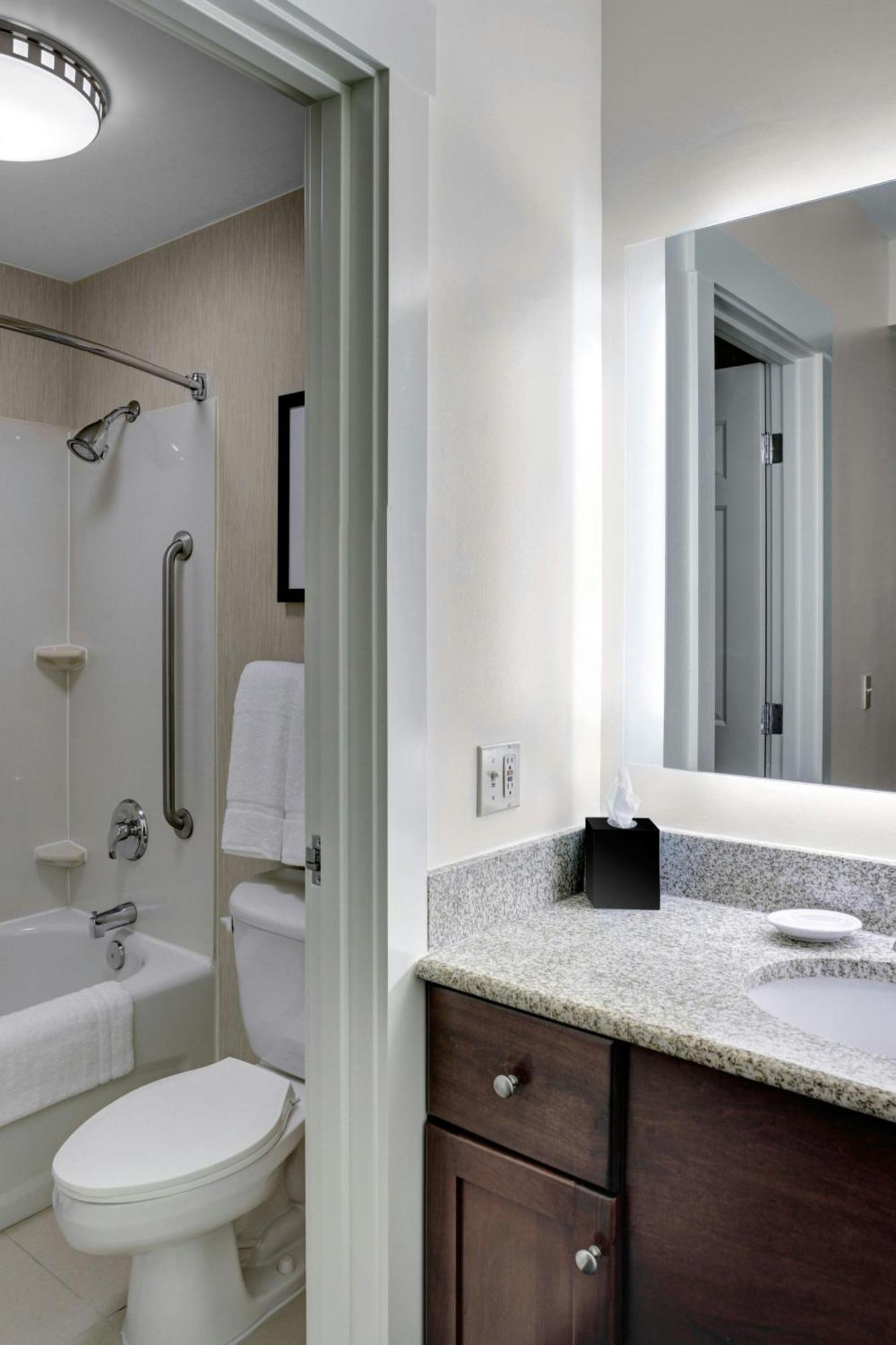 By Marriott Downtown Cleveland