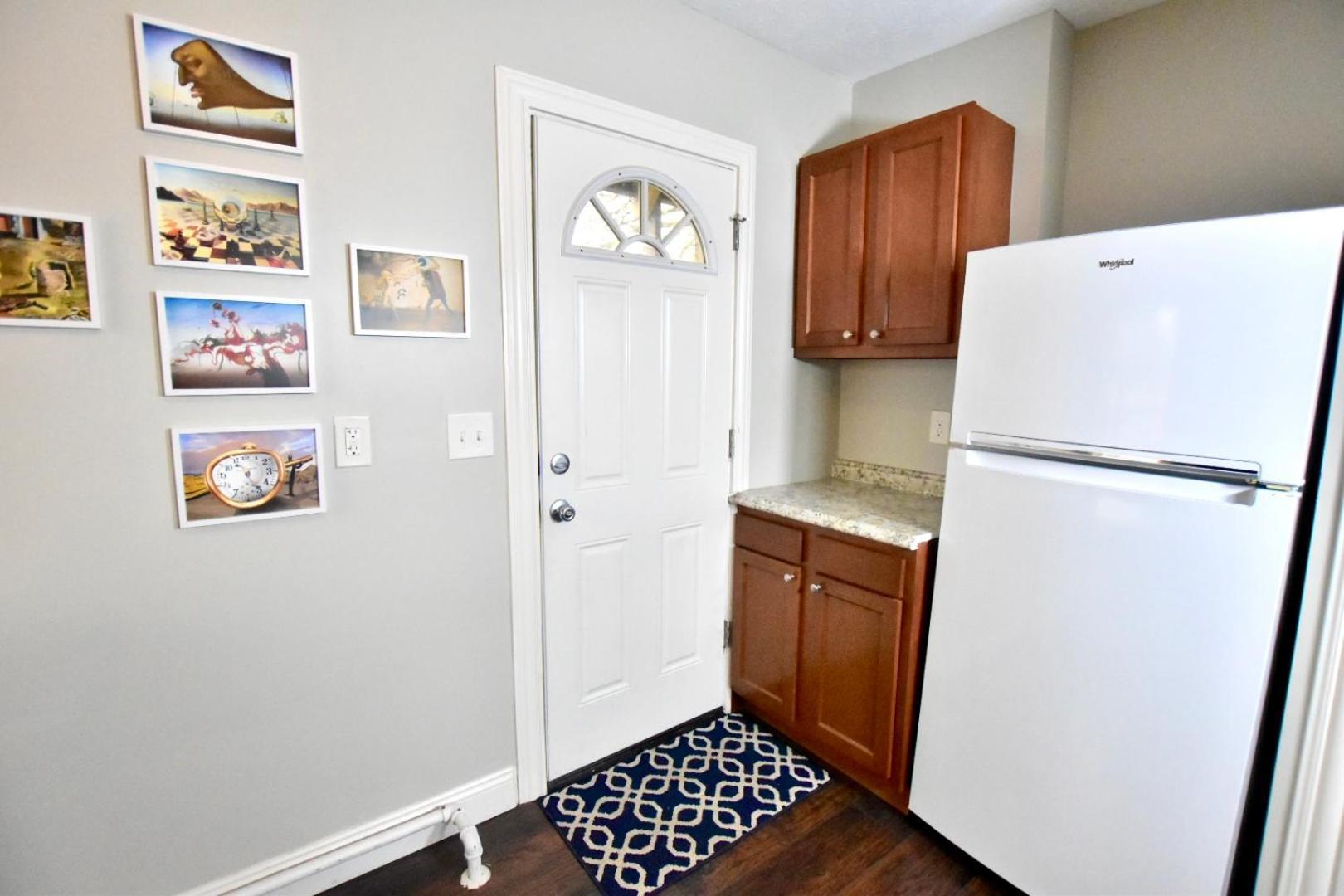 Avenue Apartment