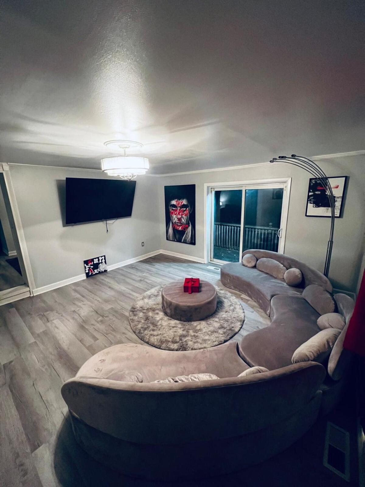 Holiday home Luxury Urban Oasis!15 Min From Downtown *