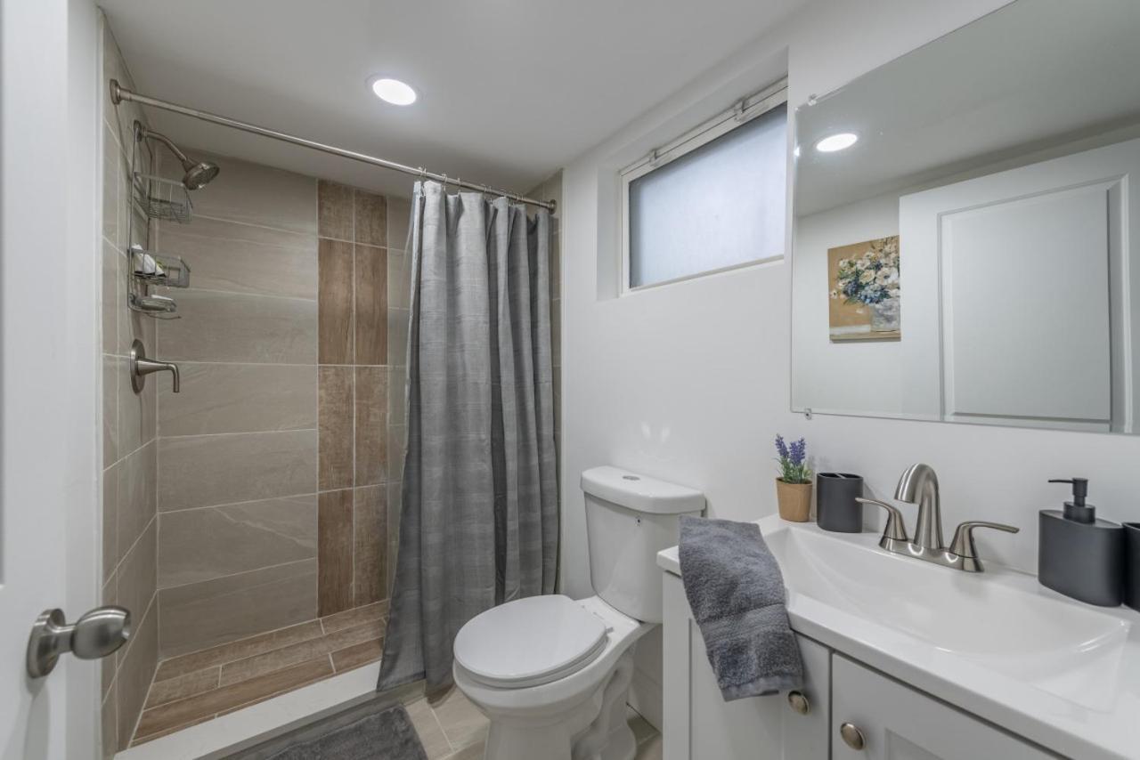 Newly Renovated And Designed Near Downtown *