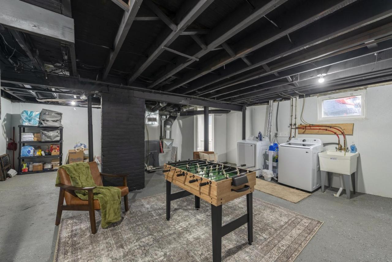 Newly Renovated And Designed Near Downtown * Cleveland