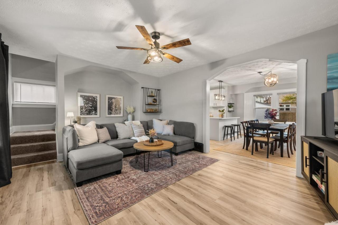 Newly Renovated And Designed Near Downtown Holiday home
