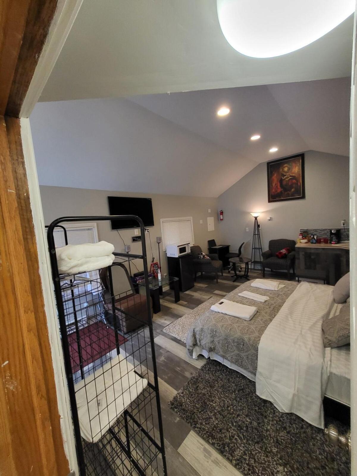Holiday home Adorable Crown Royal Presidential Fitness Rm *