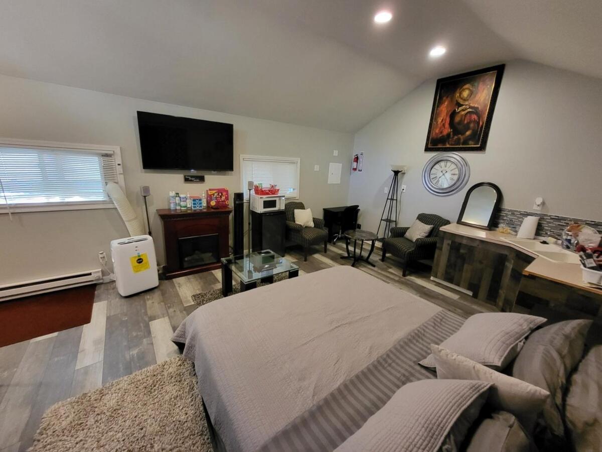 Adorable Crown Royal Presidential Fitness Rm Holiday home *