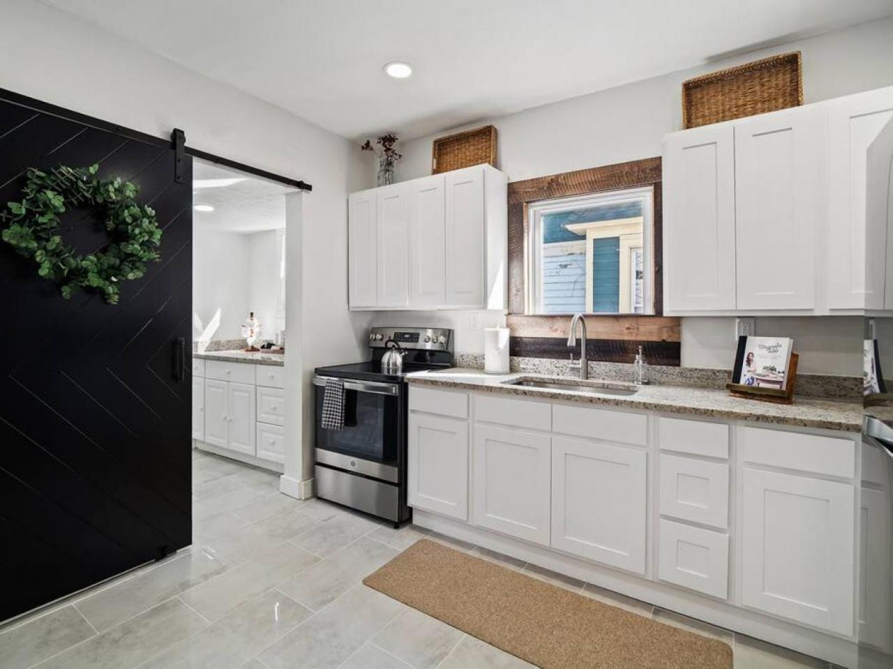 Game 7 Min To Downtown Cle Holiday home
