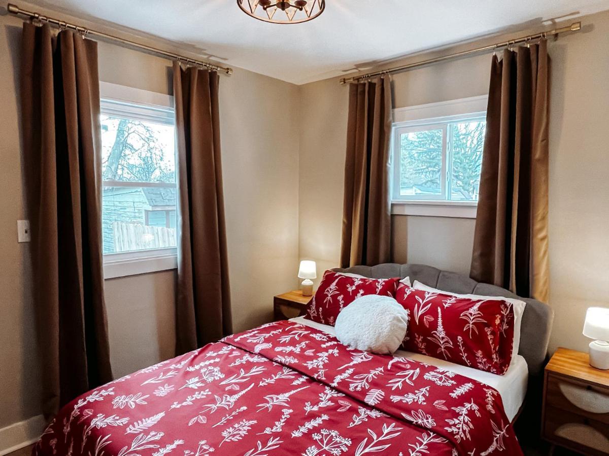 Holiday home Large 4 Bedroom Recently Renovated With Hot Tub *