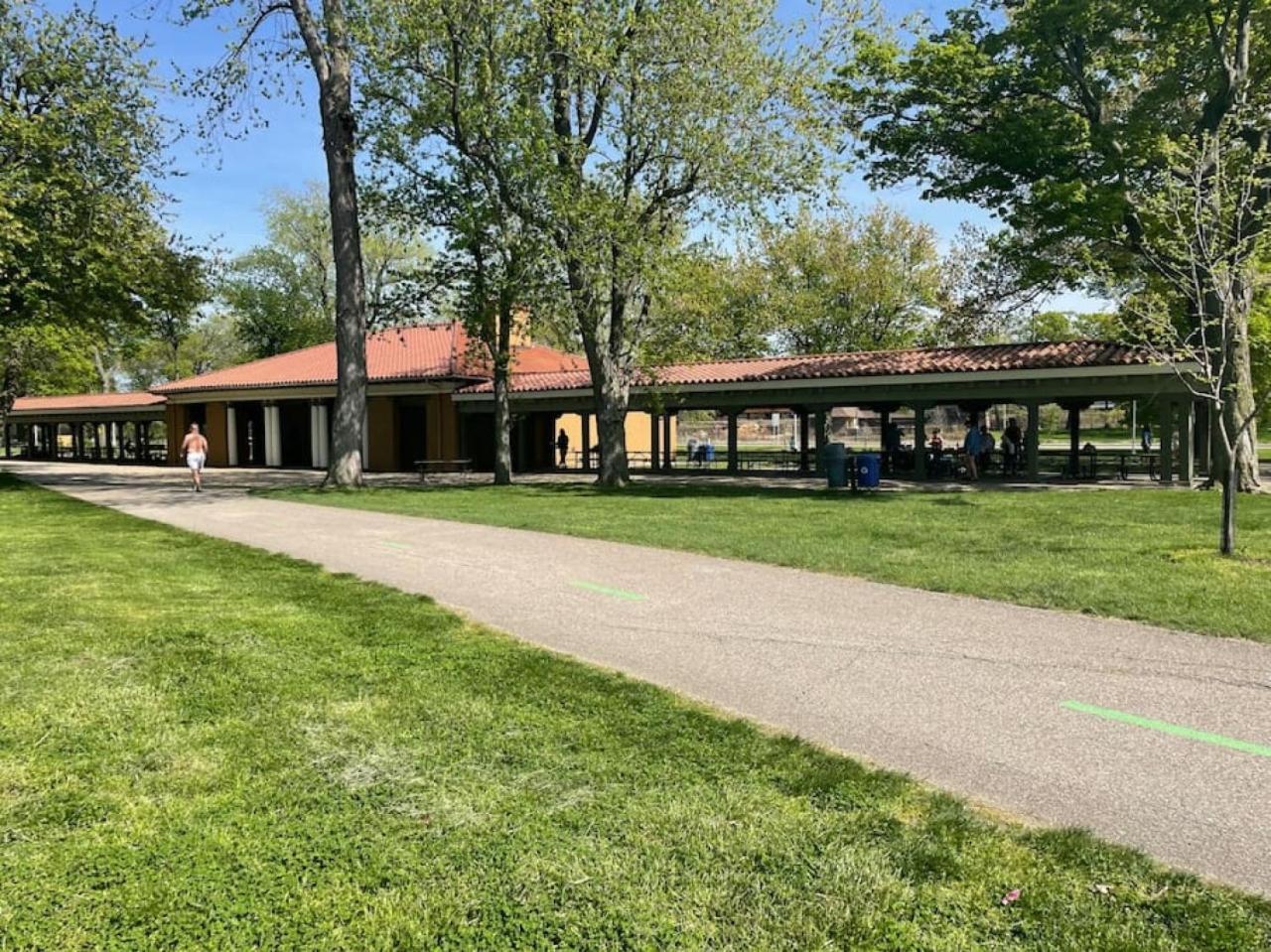 Large Remodeled 4 Bedroom Only 7 Minutes To Downtown * Cleveland