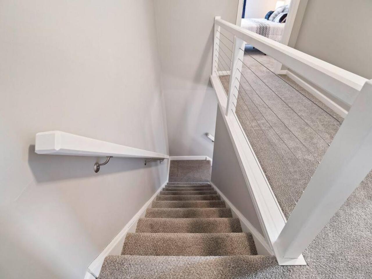 Holiday home Large Remodeled 4 Bedroom Only 7 Minutes To Downtown