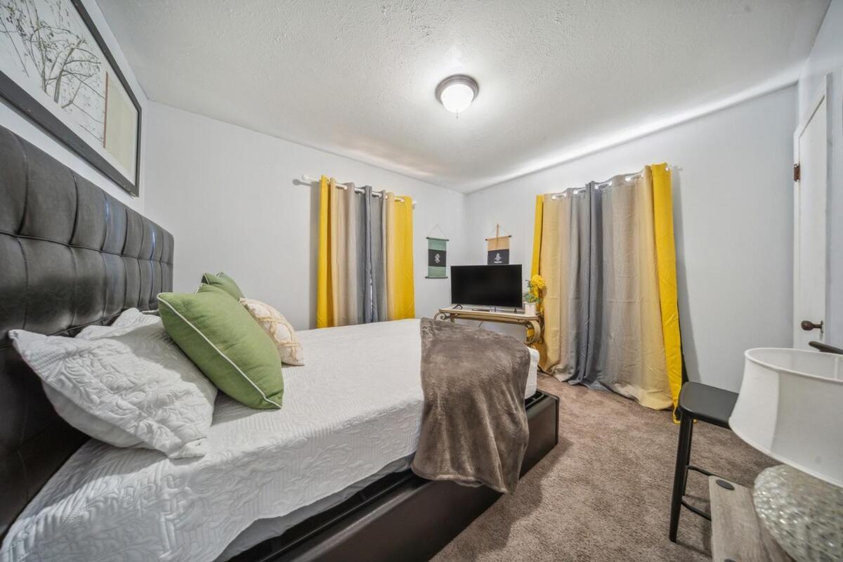 Holiday home Cozy Two Bedroom One Bath