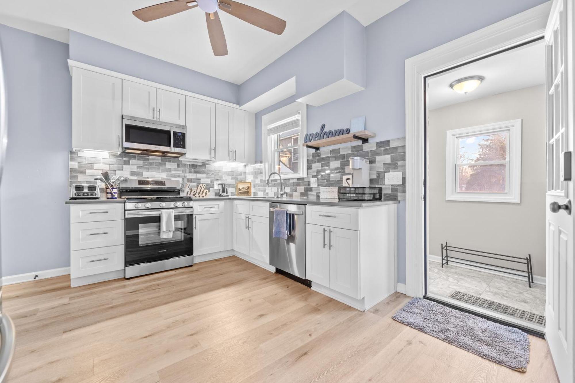 Luxe Ohio Townhome Only Minutes To Stadium! Cleveland