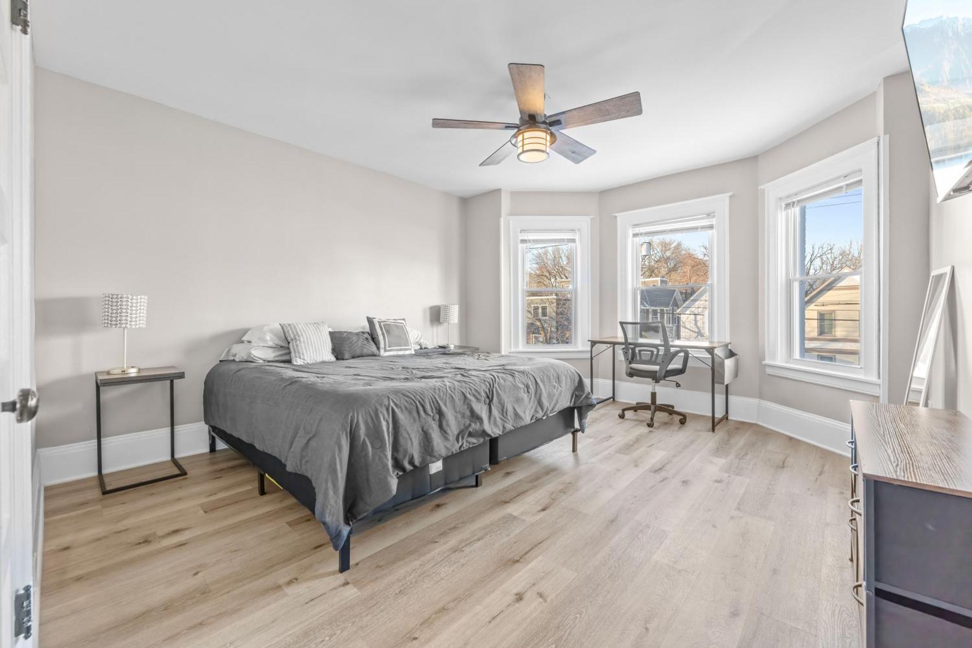 Holiday home Luxe Ohio Townhome Only Minutes To Stadium! Cleveland