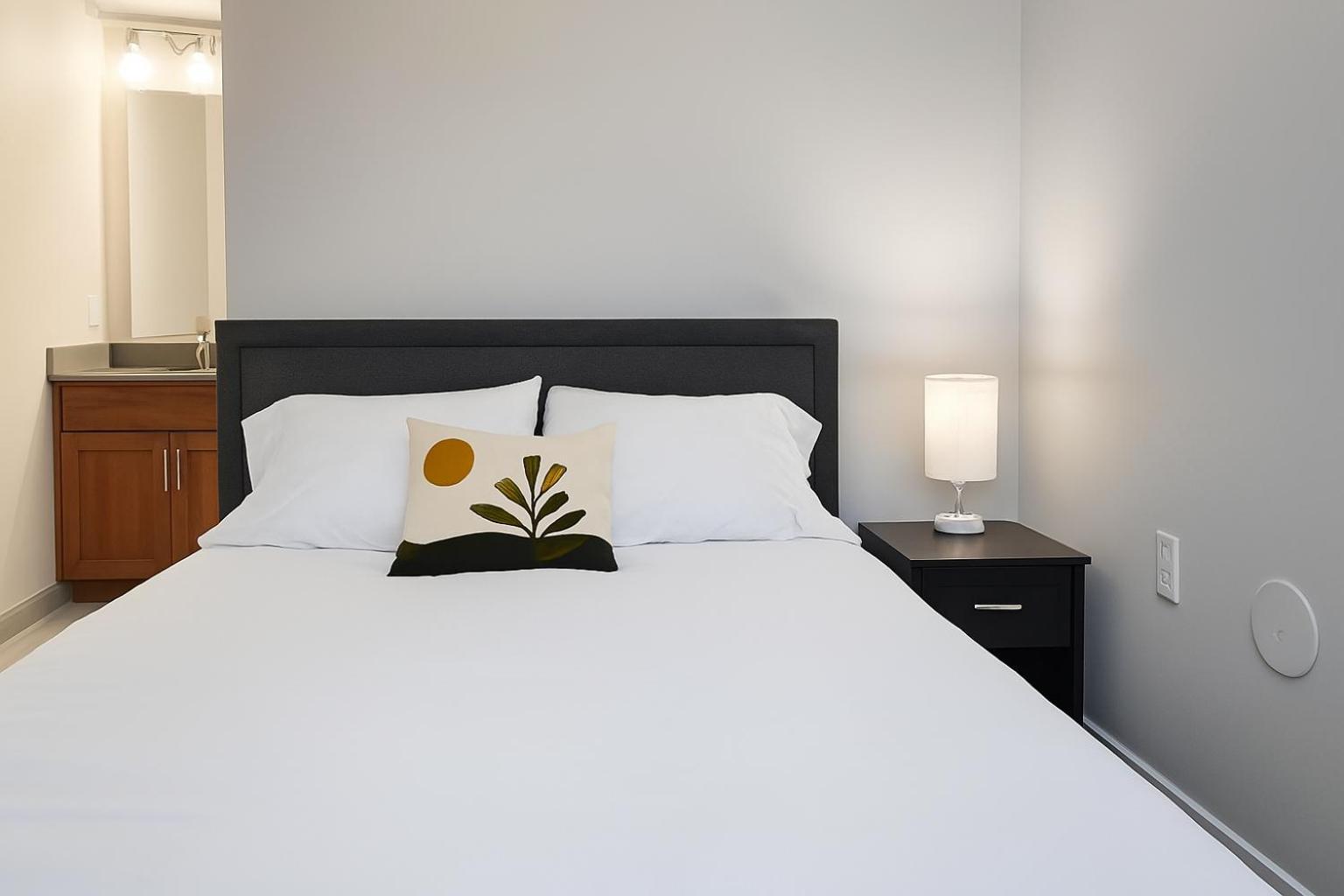 Apartment Downtown Sq Stadium, Casino, Rock Hall, Clinic *