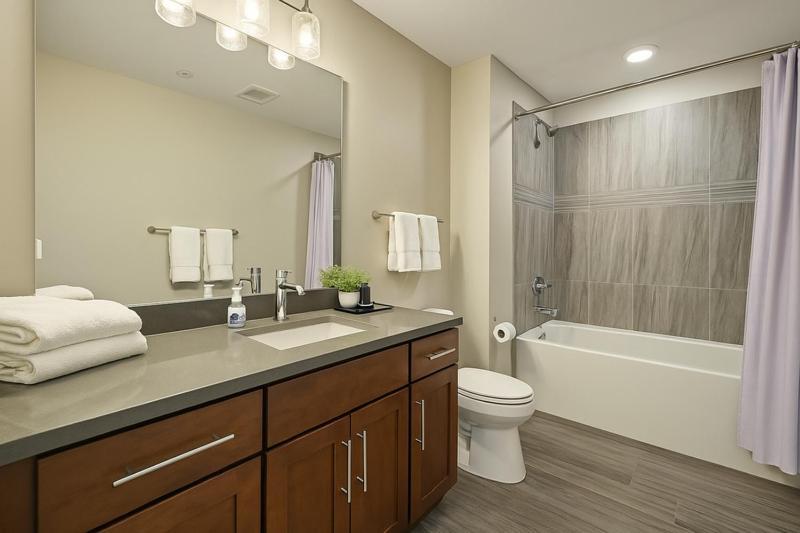Apartment Downtown Sq Stadium, Casino, Rock Hall, Clinic *