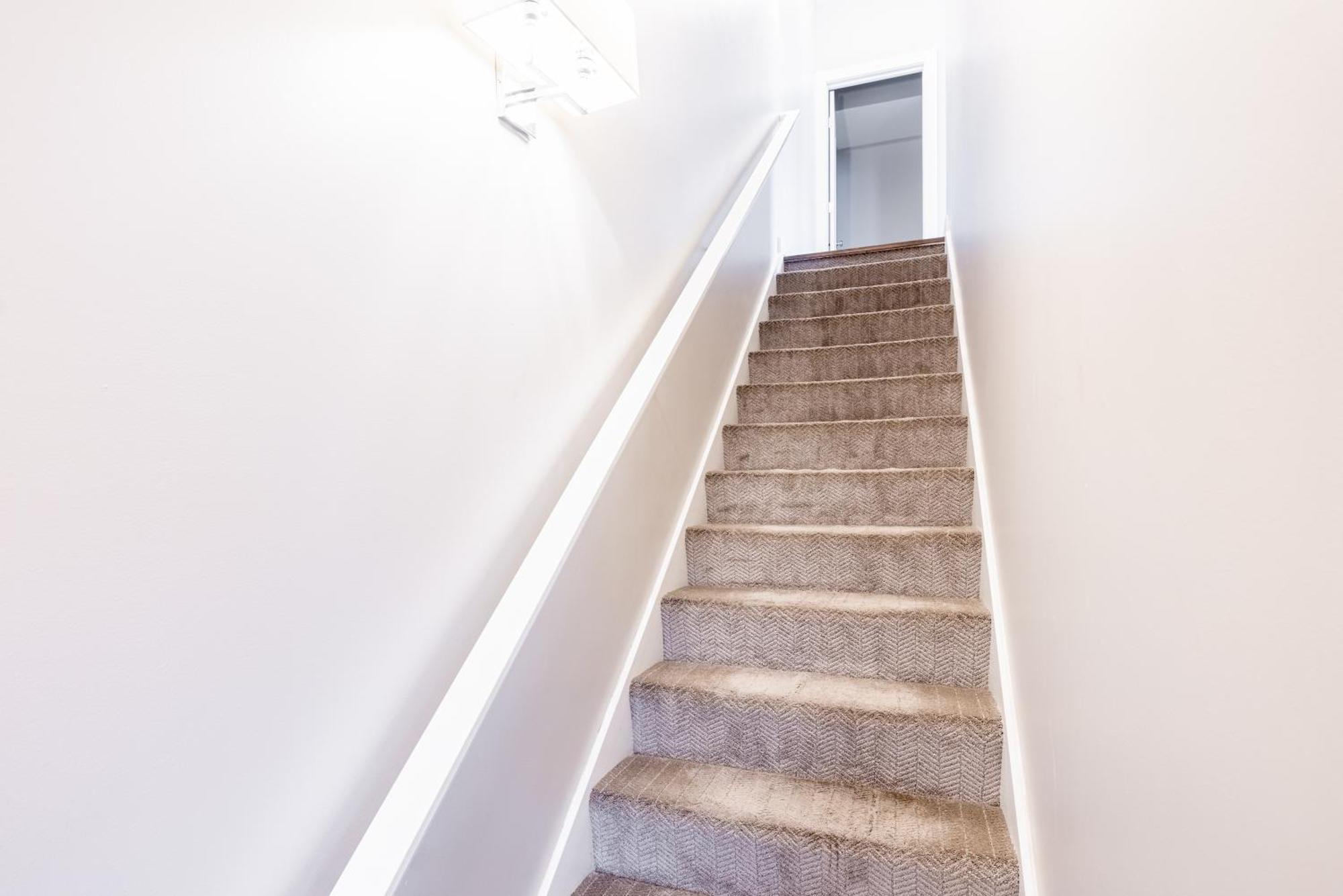 Luxury Downtown Townhome Private Garage Unit 10 * Cleveland