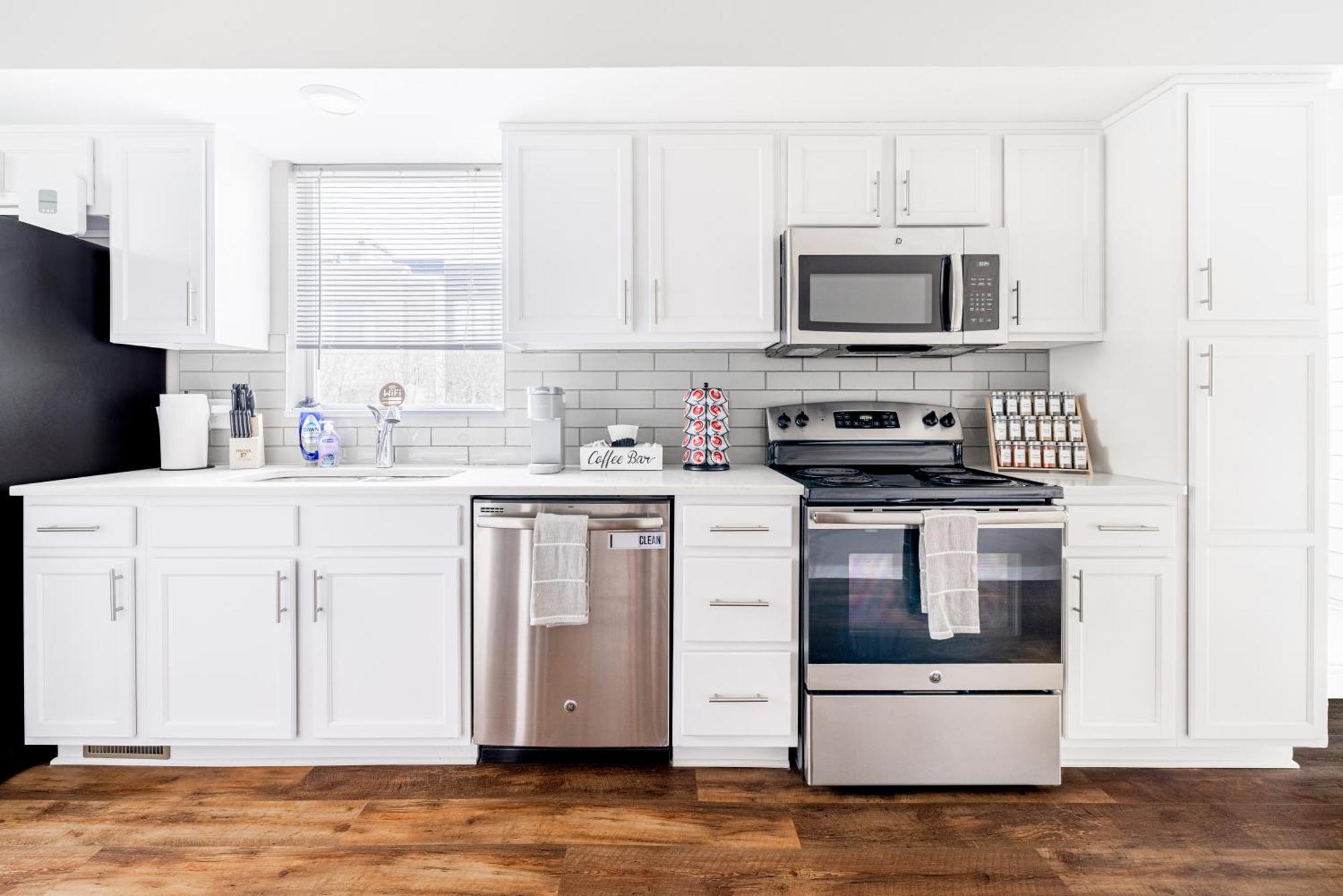 Luxury Downtown Townhome Private Garage Unit 10 Holiday home *