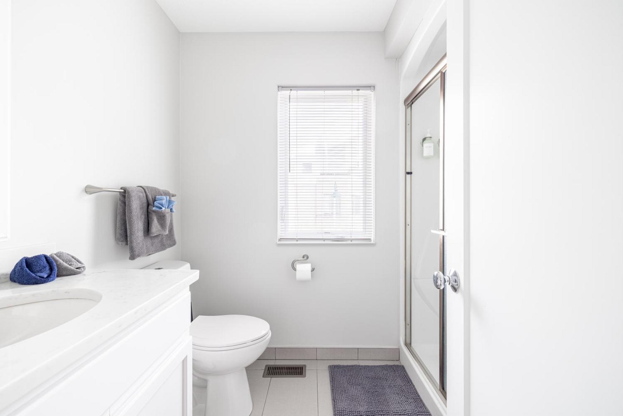 Luxury Downtown Townhome Private Garage Unit 10 Cleveland