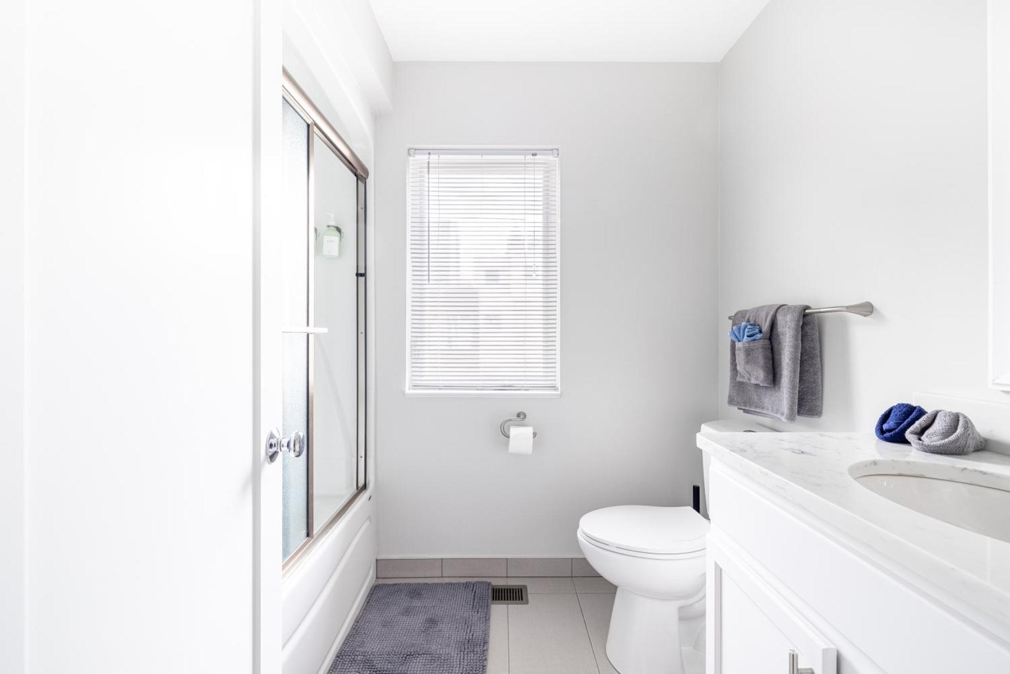 Luxury Downtown Townhome Private Garage Unit 3 * Cleveland