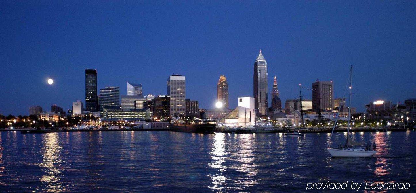 Hampton Cleveland-downtown Hotel 3*