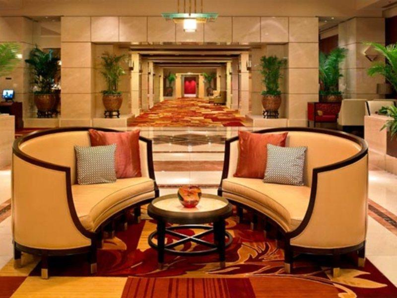 Hotel Marriott Downtown At Key Tower 4*
