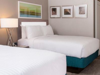 Hotel Clinic By Ihg 3*