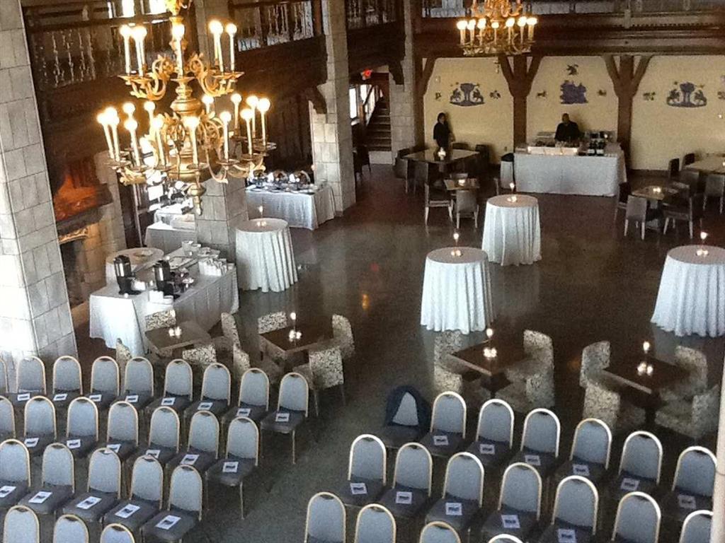 The Tudor Arms - A Doubletree By Hilton Cleveland