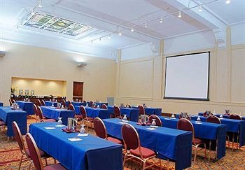 By Marriott Downtown 3* Cleveland