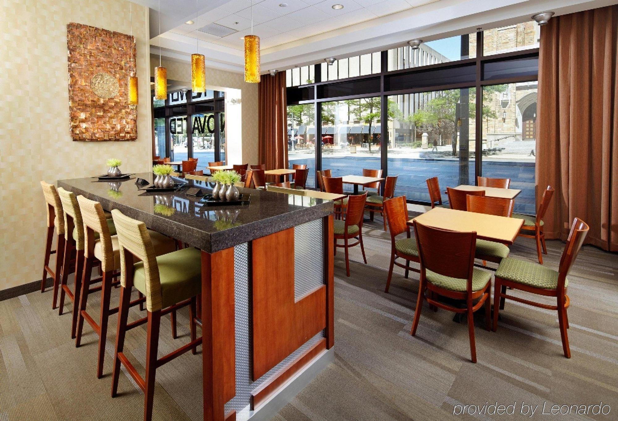 Hampton Cleveland-downtown Hotel 3*