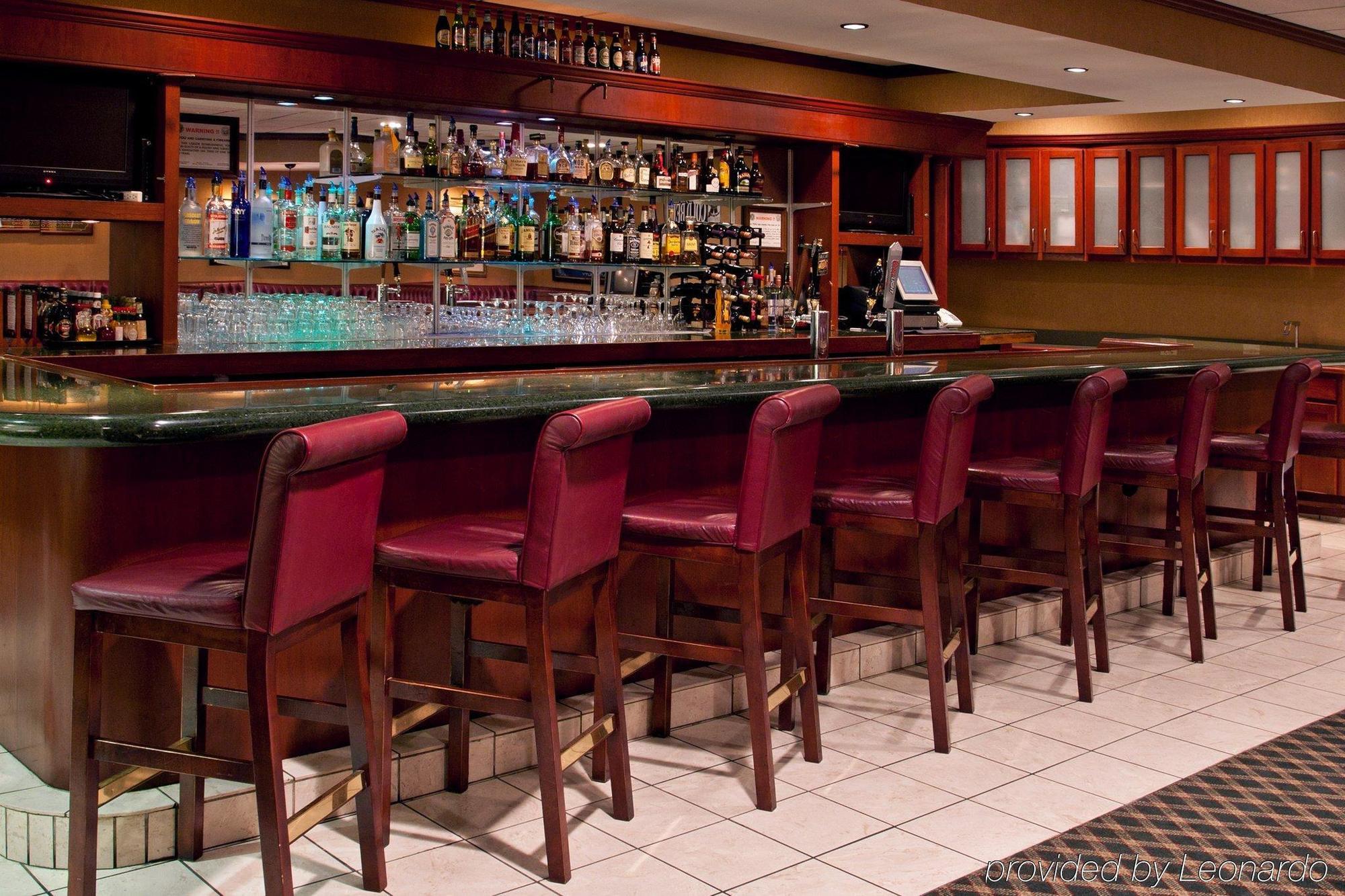 Four Points By Sheraton Airport Hotel 3*