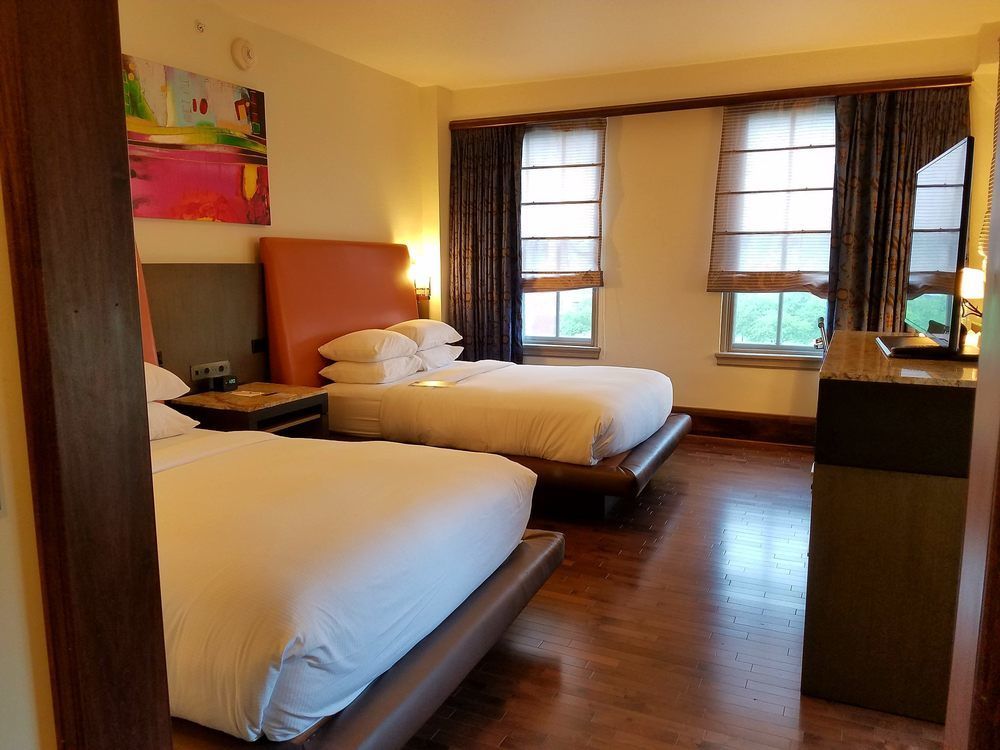 Hotel The Tudor Arms - A Doubletree By Hilton Cleveland