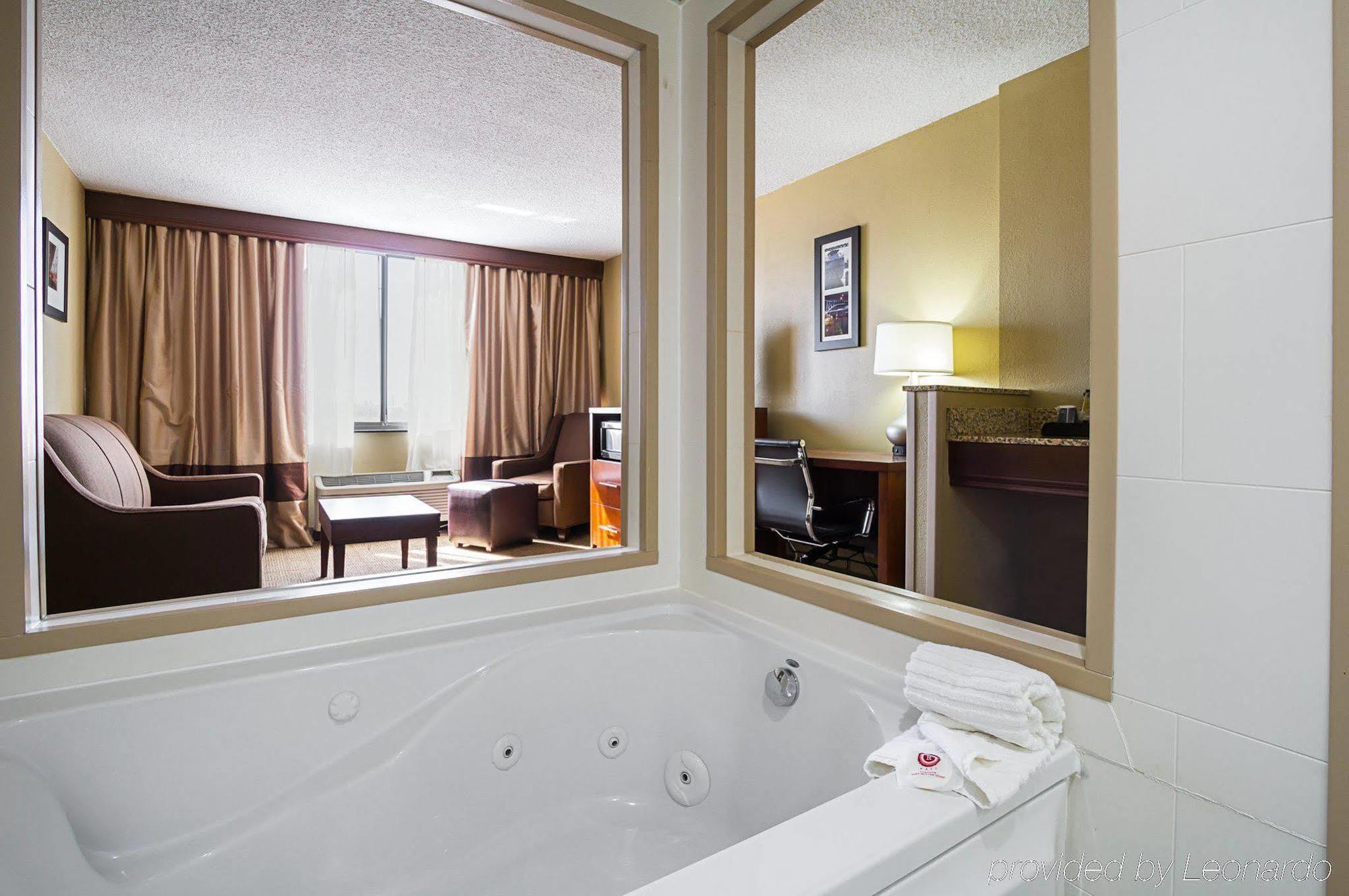 Comfort Downtown 2*