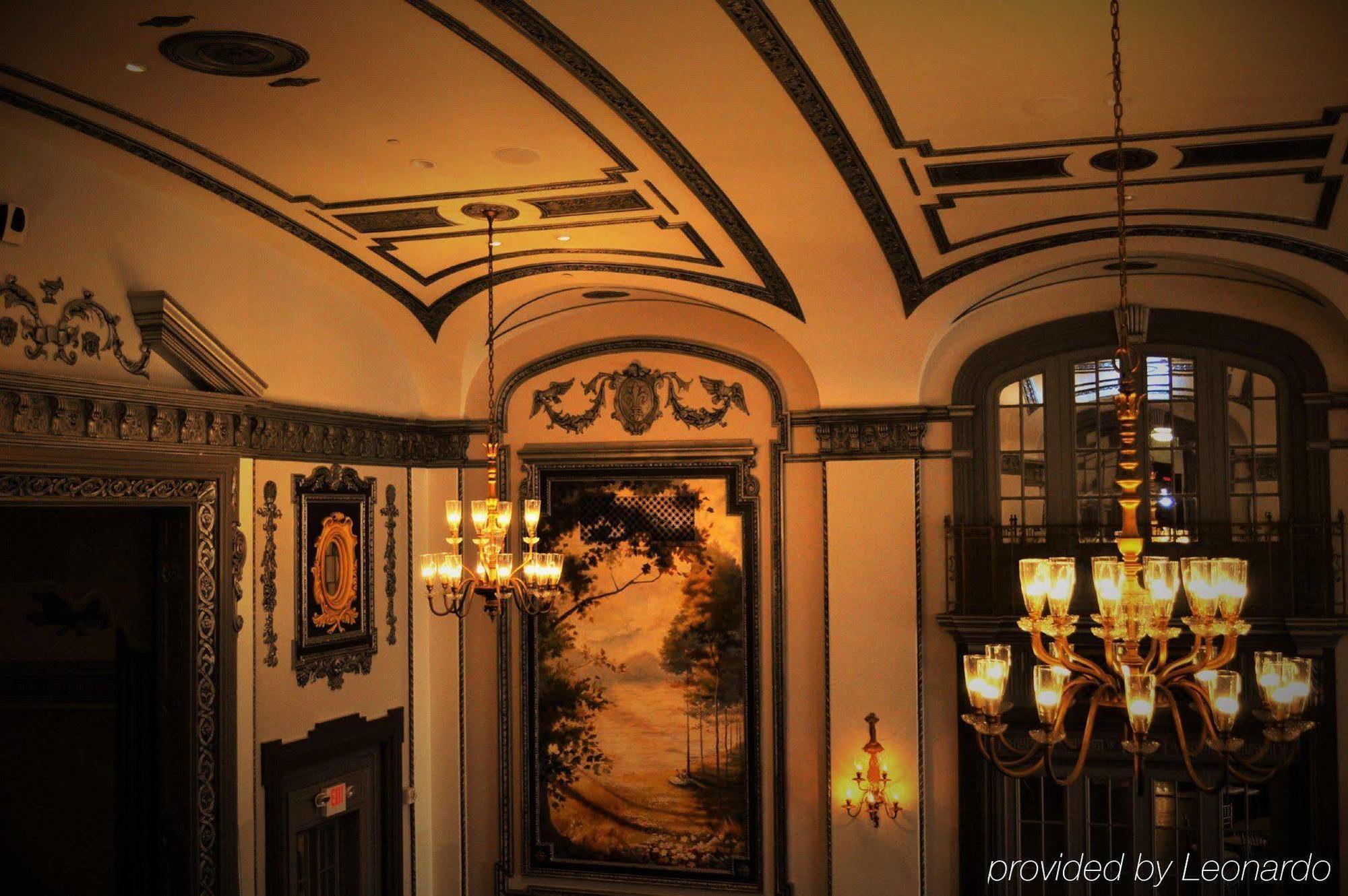 The Tudor Arms - A Doubletree By Hilton Hotel Cleveland