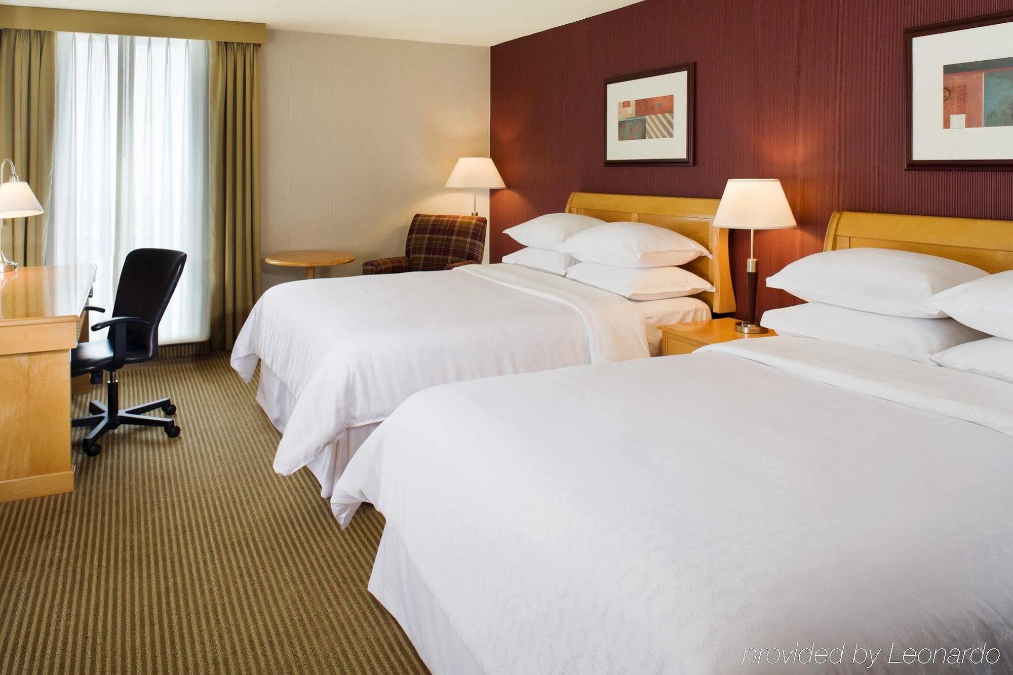 Hotel Sheraton Airport 3*