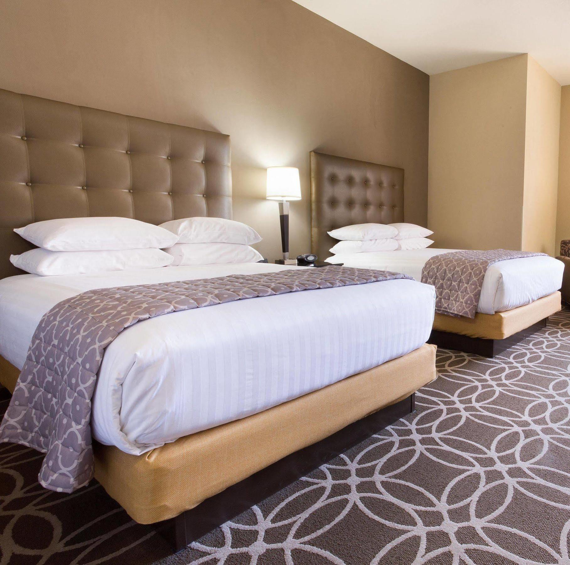 Hotel Drury Plaza Downtown