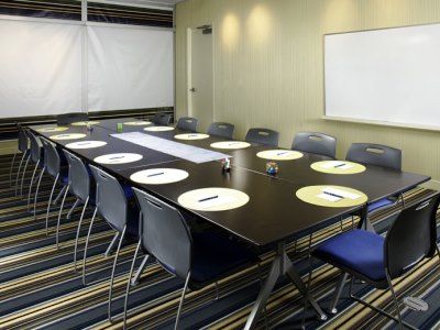 Aloft Downtown Hotel 3*