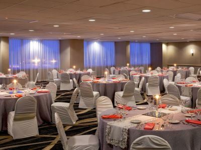 Four Points By Sheraton Airport Hotel
