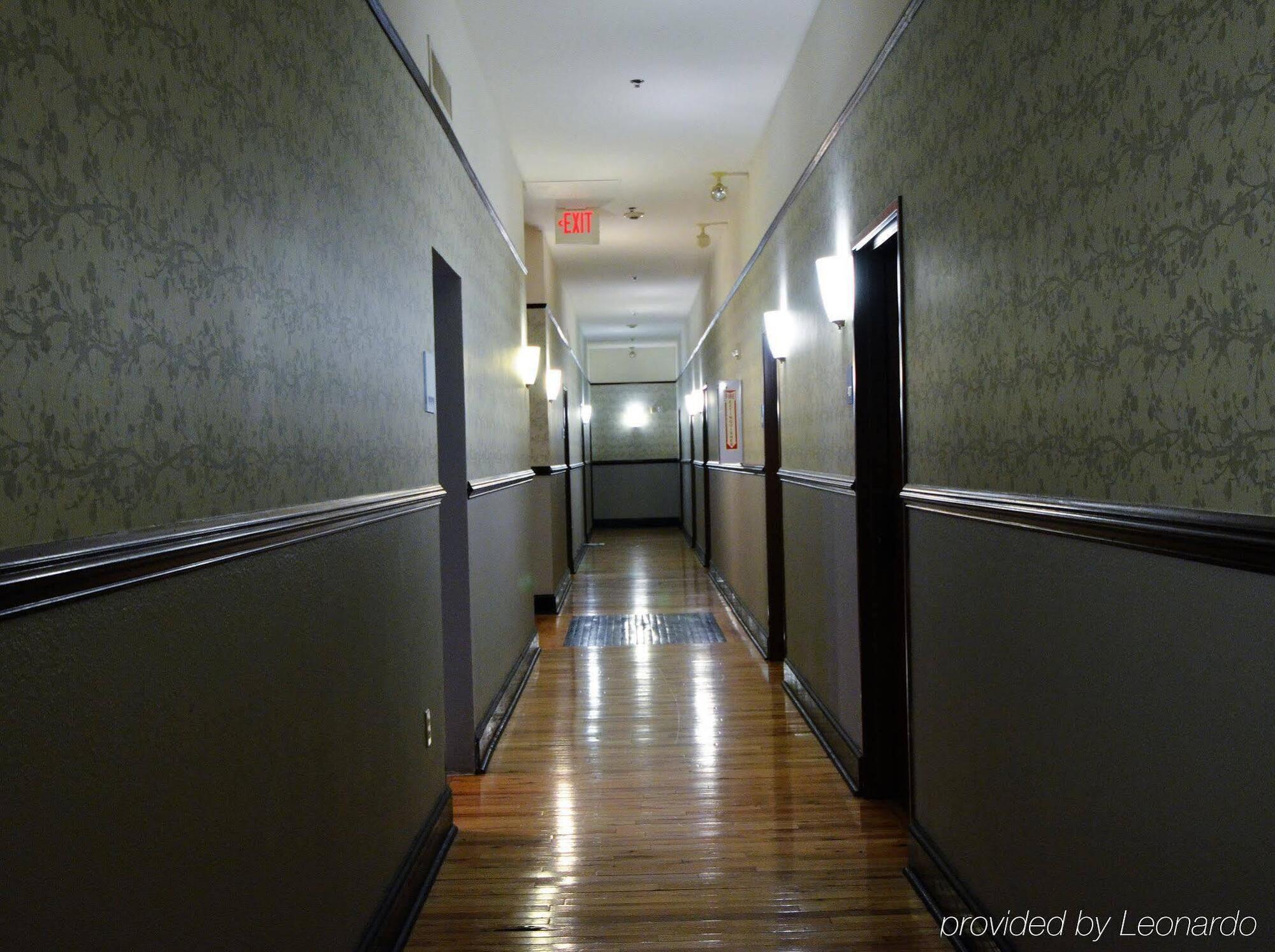 Express Downtown By Ihg 2*
