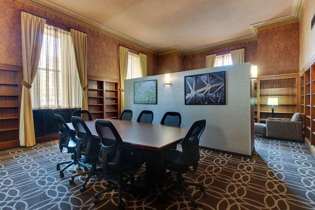 Hotel Drury Plaza Downtown 3*