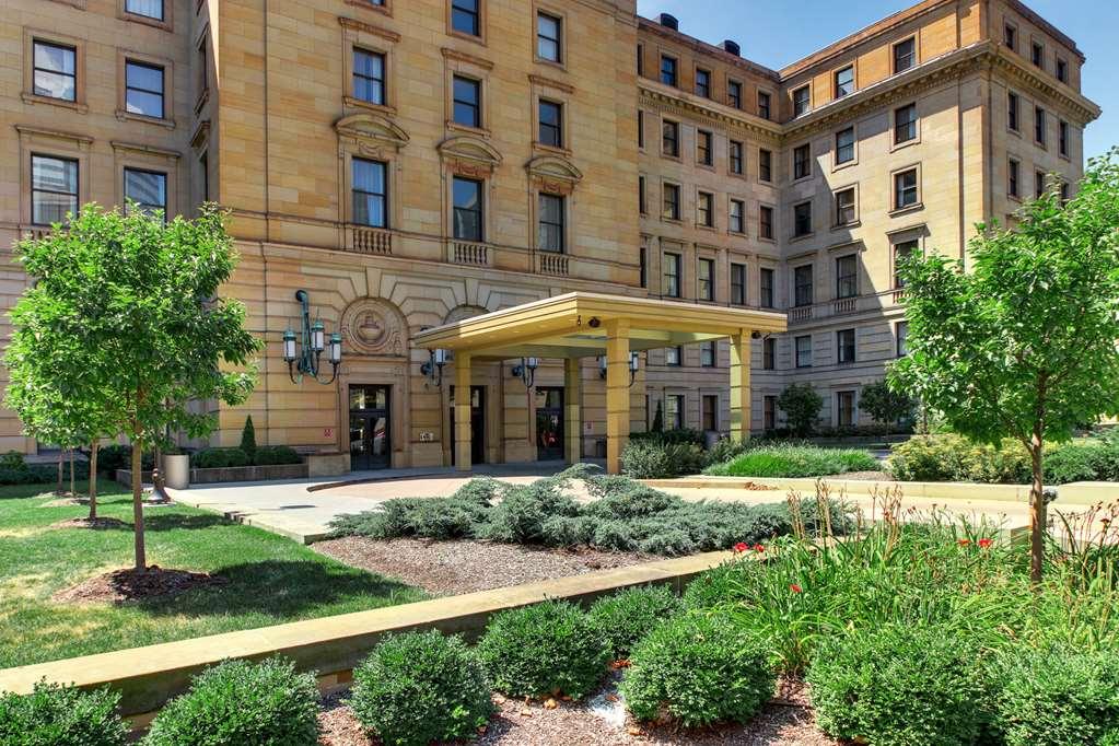 Drury Plaza Downtown Hotel
