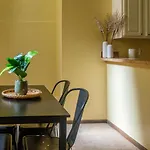 Walkable 1Br Apt Downtown By Frontdesk