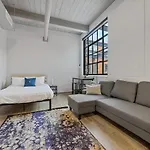 Brooklyn Style Studio Loft Minutes From Firstenergy Stadium 210