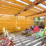 Gordon Square Studio About 4 Mi To Downtown Cleveland!