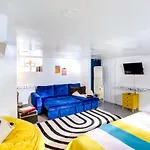 Gordon Square Studio About 4 Mi To Downtown Cleveland!