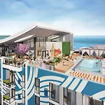 2 Studios Apartment W Prime Location