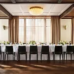 Fidelity Hotel