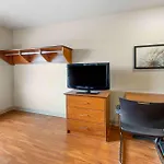 Extended Stay America Select Suites - Cleveland - Airport