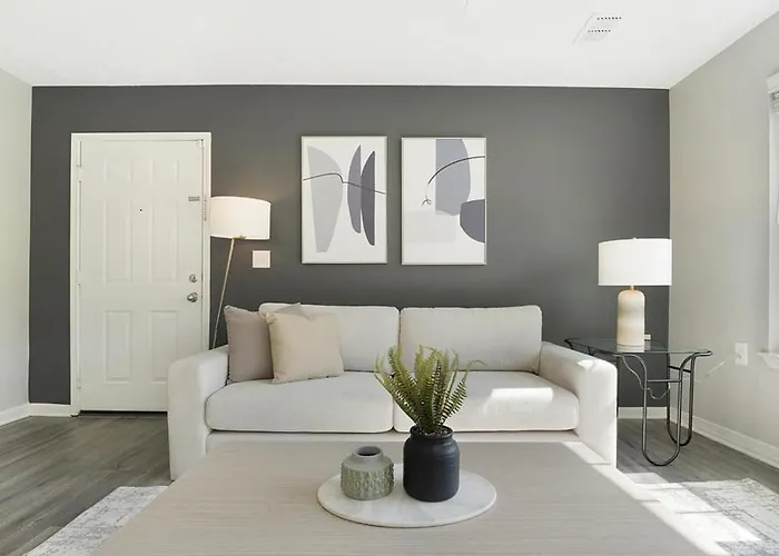 Landing At Baricelli - 1 Bedroom In University Circle
