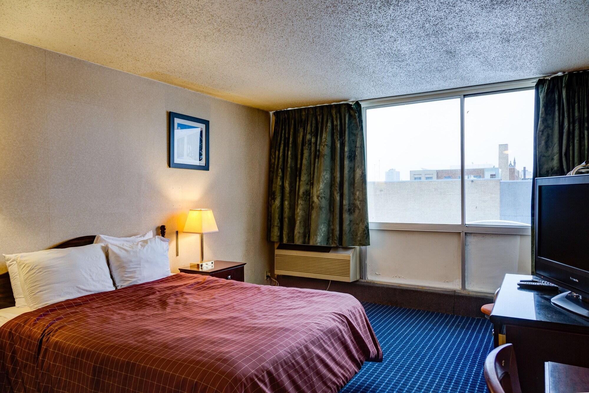 Hotel And 2*