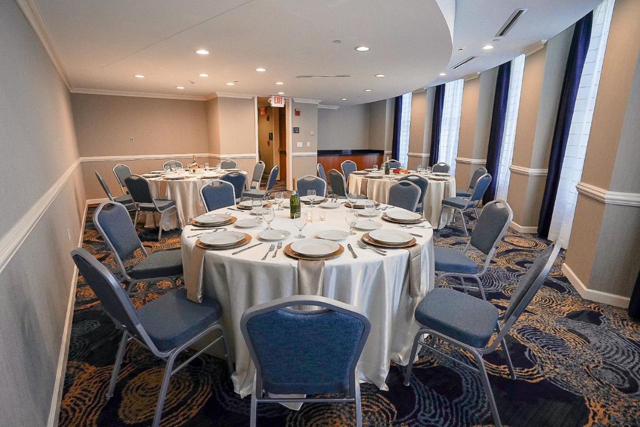 Crowne Plaza At Playhouse Square By Ihg